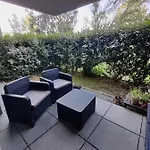T2 rez de jardin Fréjus