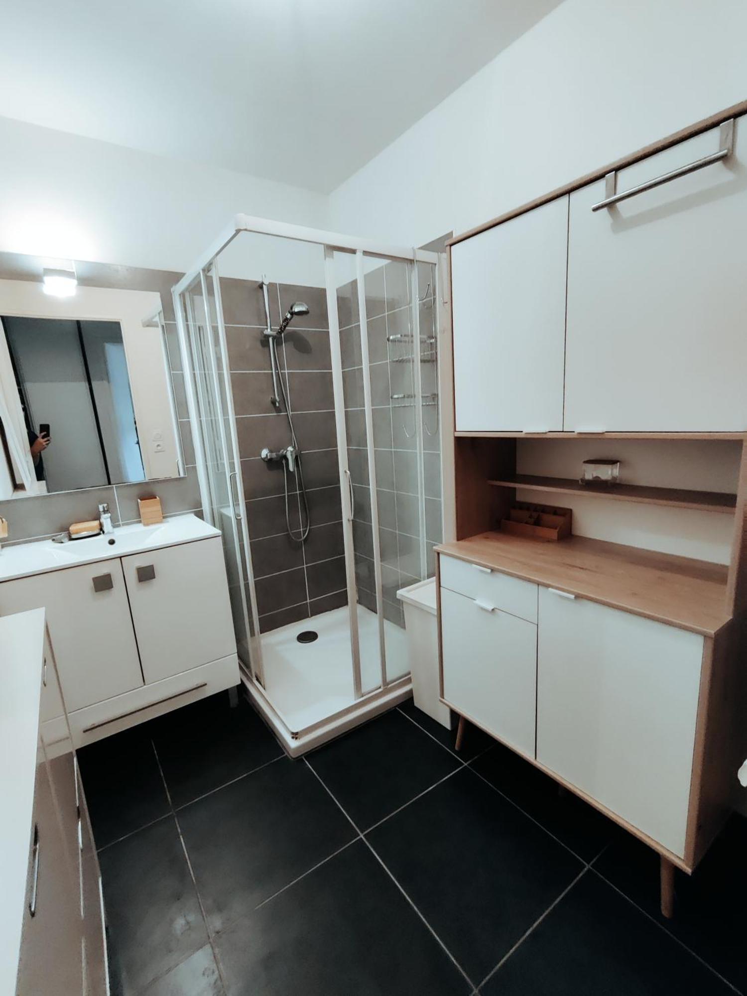T2 Rez De Jardin Apartment *